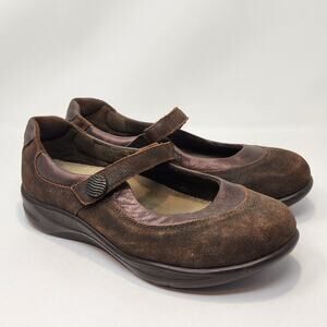 SAS Step Out Mary Jane Shoes Loafers Brown Suede Women Size 9 W Comfort Walking